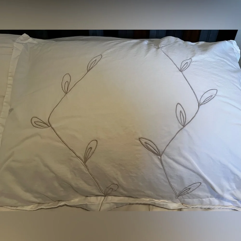 W Hotel Brand Luxury Duvet Set